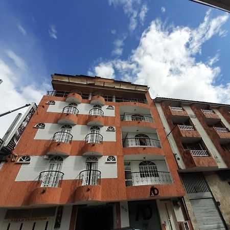 Hotel Davinci Calarcá Kültér fotó