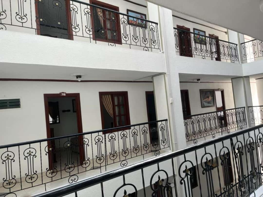 Hotel Davinci Calarcá Kültér fotó