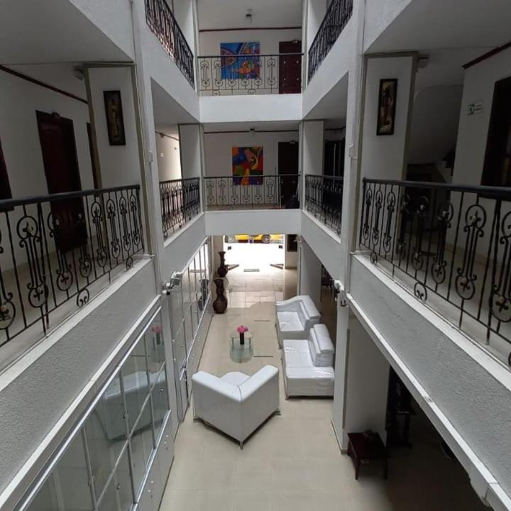 Hotel Davinci Calarcá Kültér fotó