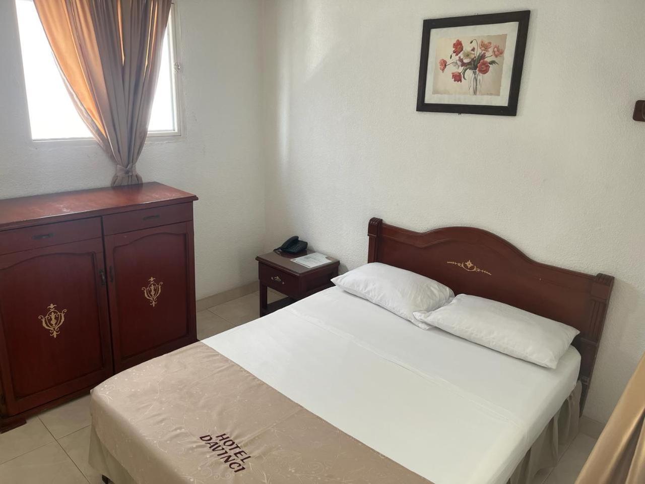Hotel Davinci Calarcá Kültér fotó