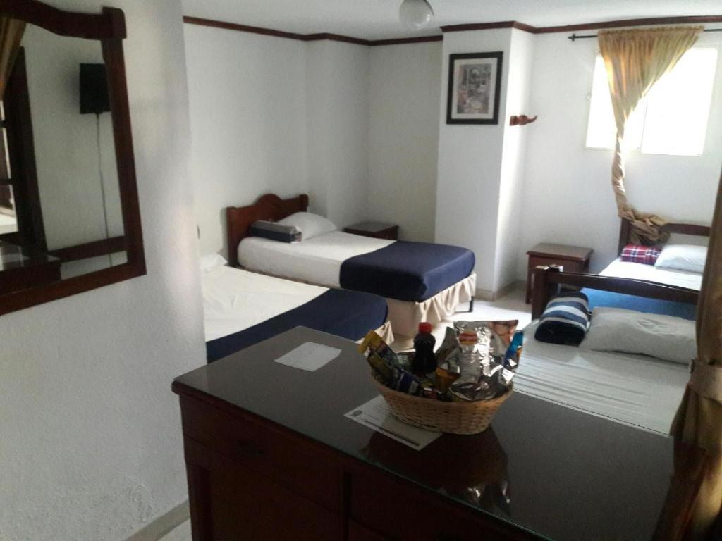 Hotel Davinci Calarcá Kültér fotó