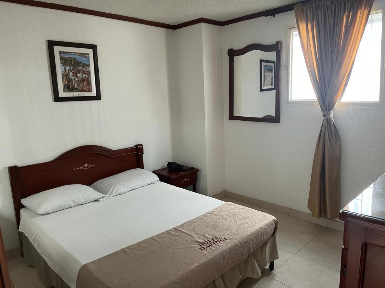 Hotel Davinci Calarcá Kültér fotó
